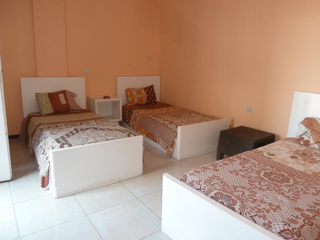 Venus Hostel Cairo Exterior photo